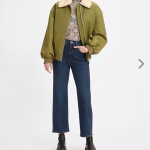 Levi's Women’s High Waisted Crop Flare Blue Denim Jeans Size 29